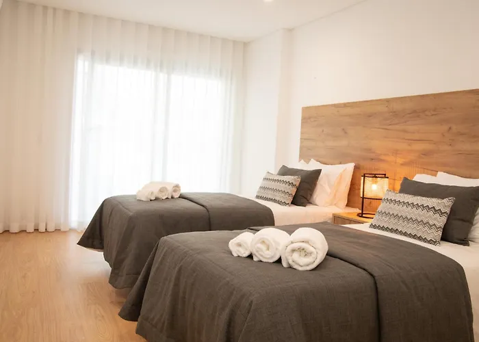 Refugio Da Muralha - By Sch Nazaré