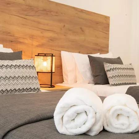 Apartment Refugio Da Muralha - By Sch