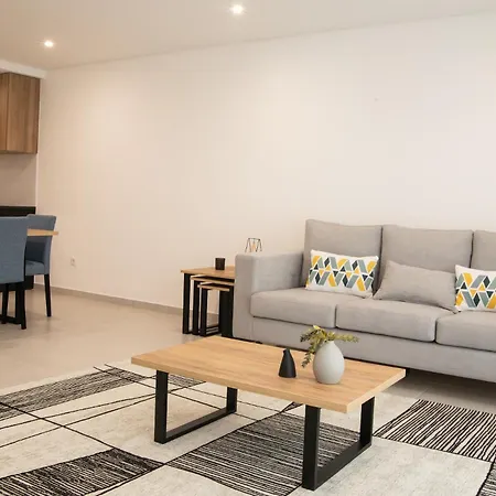 Apartamento Refugio Da Muralha - By Sch