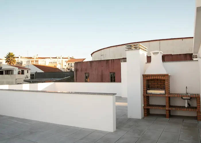 Refugio Da Muralha - By Sch * Nazaré